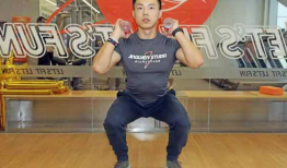 深蹲跳的标准动作视频,高效燃脂塑形运动技巧